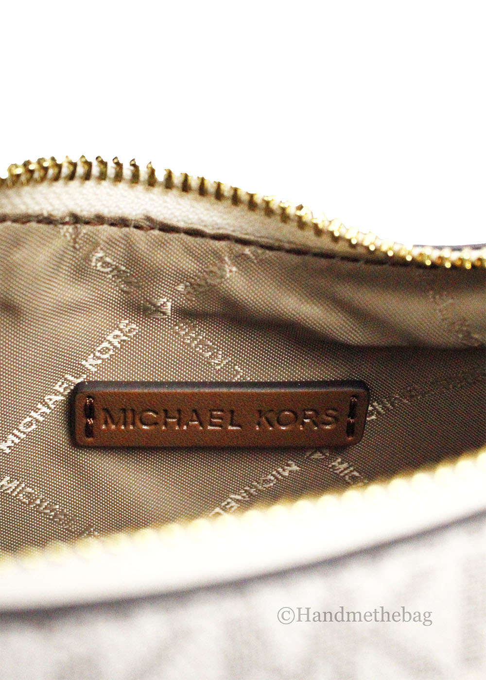 Michael Kors Wilma Small Vanilla PVC Chain Crossbody Bag featuring a chic design with signature PVC material and gold chain.
